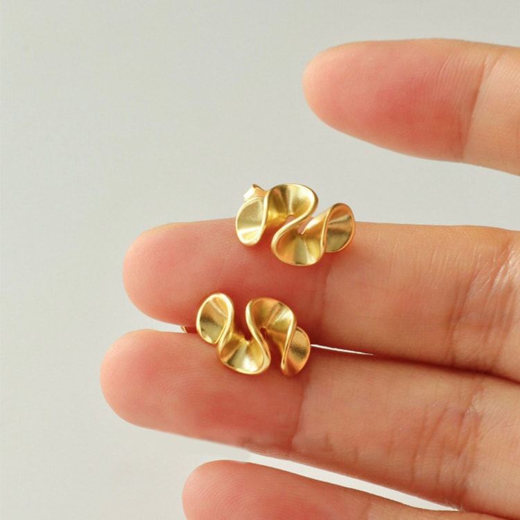 Geometric Flower Stud Earrings for Women – Fashion Floral Jewelry