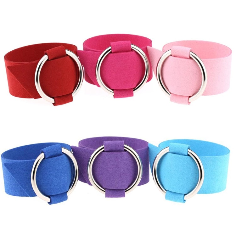 2-Piece Velvet Bracelet Set with Metal Charm Wristband – Women's Fashion Jewelry (Random Color)