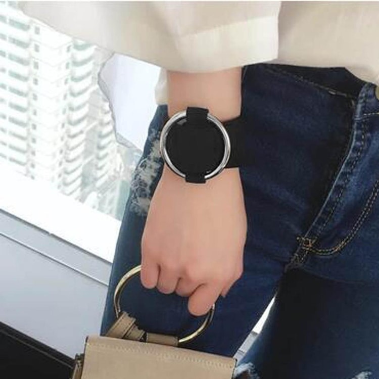 2-Piece Velvet Bracelet Set with Metal Charm Wristband – Women's Fashion Jewelry (Random Color)