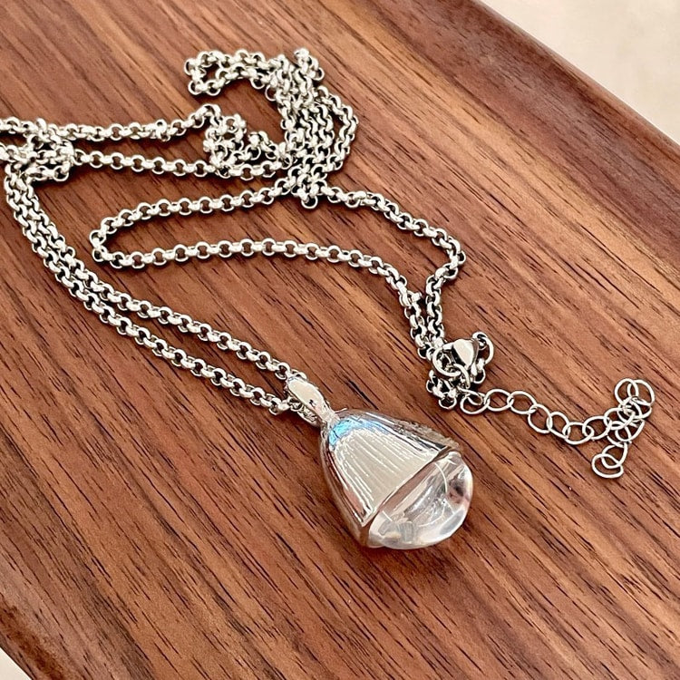 Water Drop Pendant Necklace for Women – Geometric Fashion Jewelry